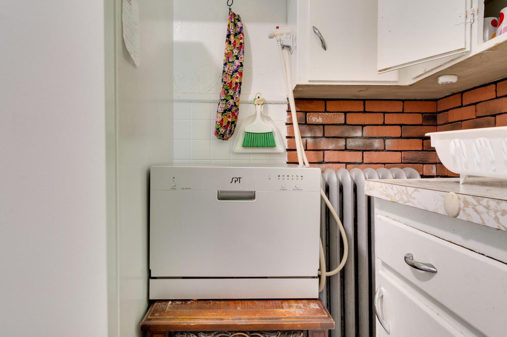Idyllic Rochester Apartment 2 Miles To Downtown! Экстерьер фото
